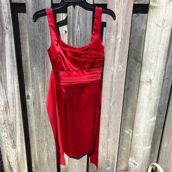 Prom/Formal red dress scoop neckline back tie - Picture 3 of 10